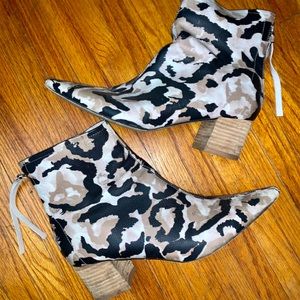 Mi.iM camouflage bootie